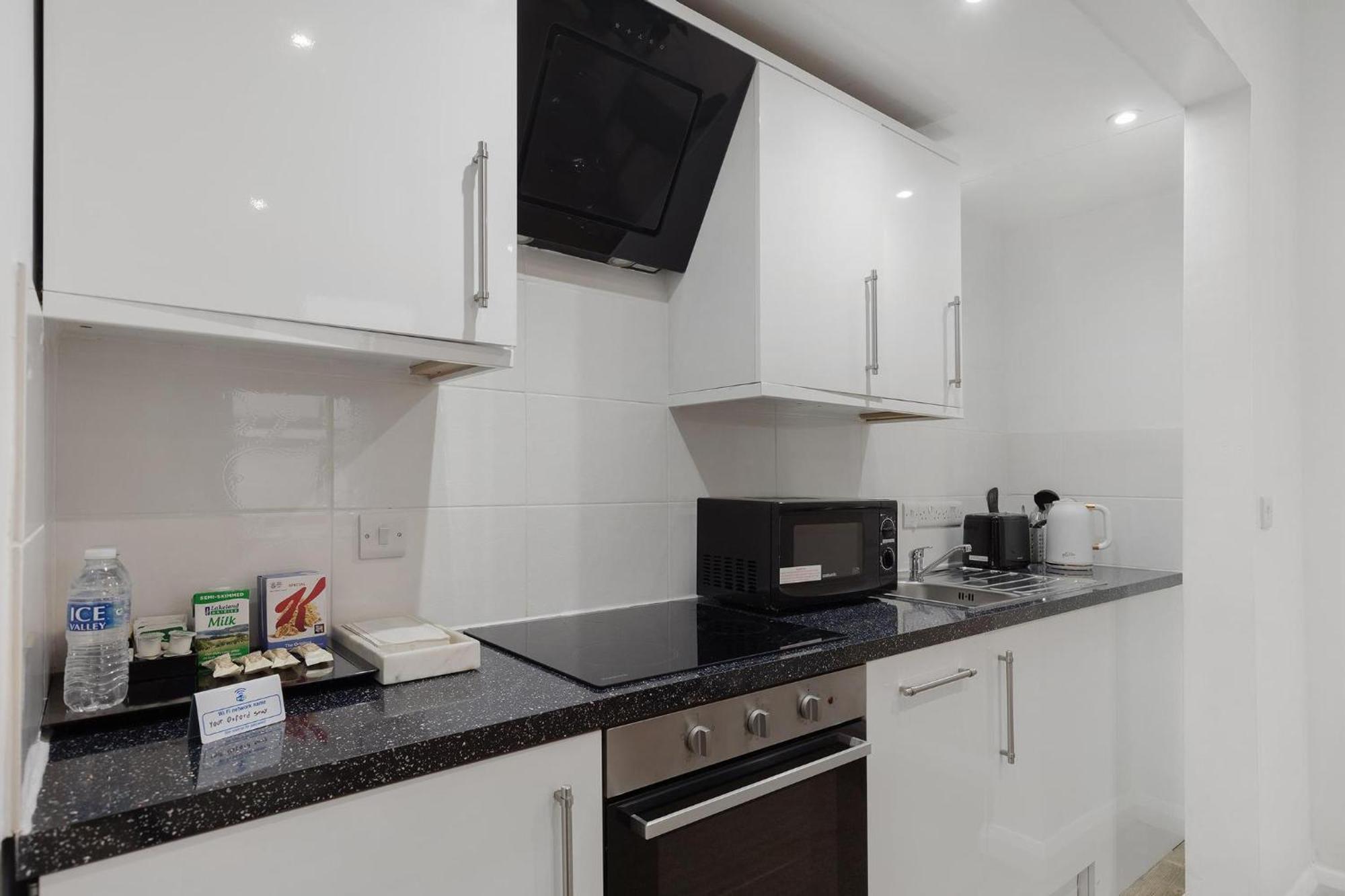 Central And Modern One Bedroom Flat Оксфорд Екстериор снимка