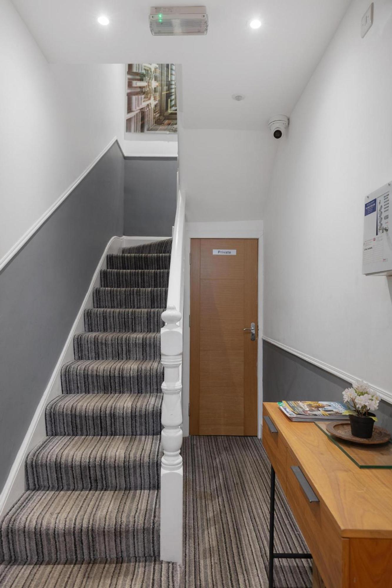 Central And Modern One Bedroom Flat Оксфорд Екстериор снимка